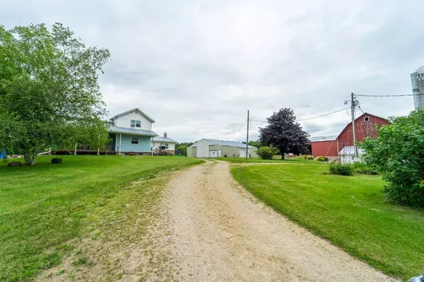 N3931 STATE ROAD 49, Poy Sippi, WI 54967