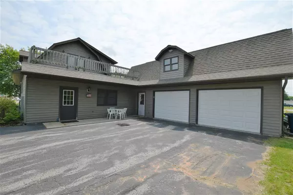 Pulaski, WI 54162,423 S WISCONSIN ST