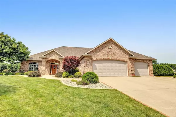 Pulaski, WI 54162,195 WHIMBREL CT