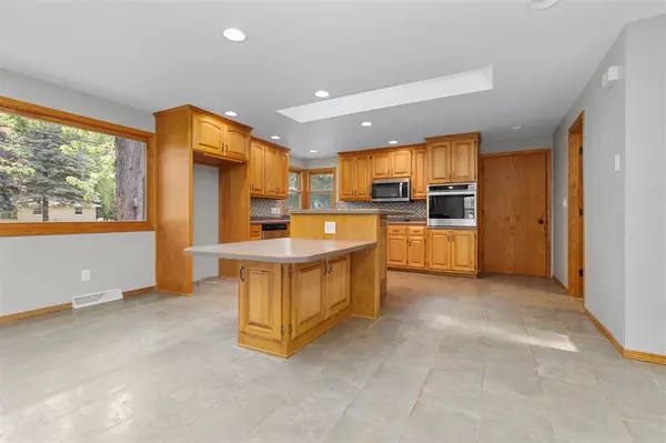 Appleton, WI 54914-4317,2646 SPENCER ST