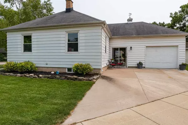Appleton, WI 54915,1601 E JOHN ST