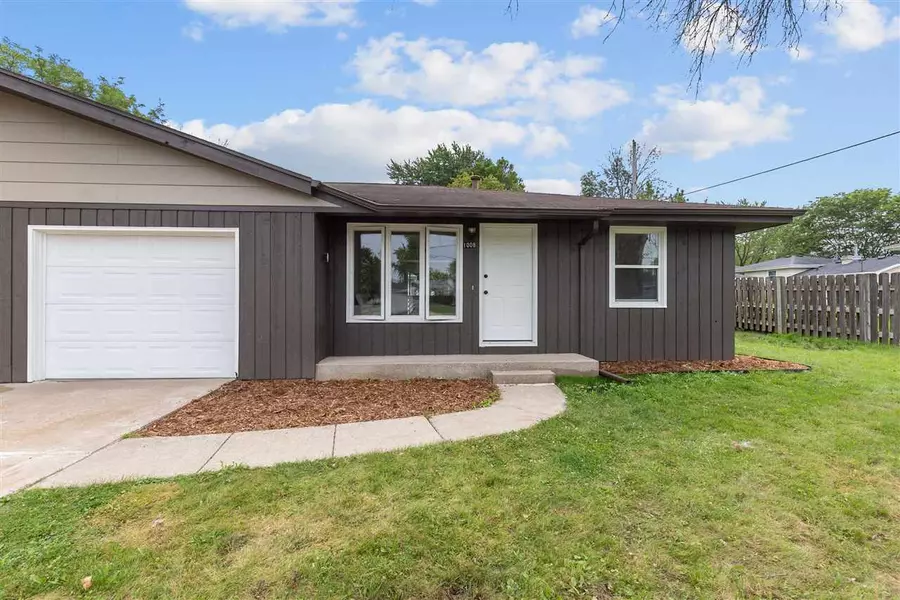 1008 BYRD AVE, Neenah, WI 54956