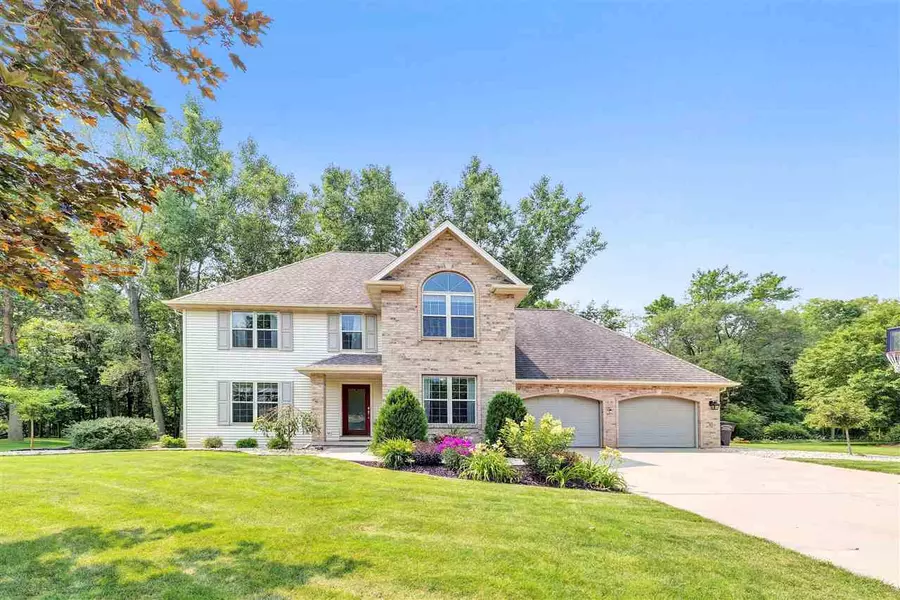 428 BLUE HERON DR, Pulaski, WI 54162-9758