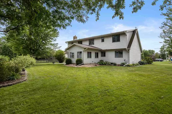 Neenah, WI 54956,1965 SHADY SPRINGS DR