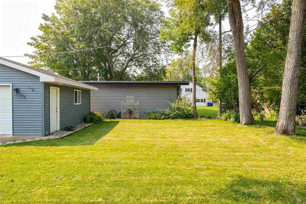 Appleton, WI 54914-5533,1139 OAKCREST CT