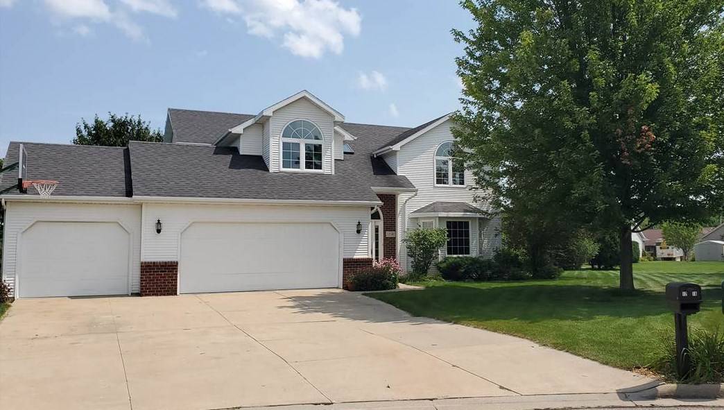 1218 ANTLER CT, Neenah, WI 54956