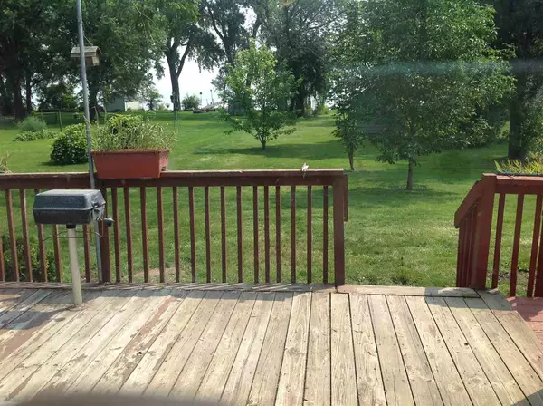 Van Dyne, WI 54979,N8851 LAKESHORE DR