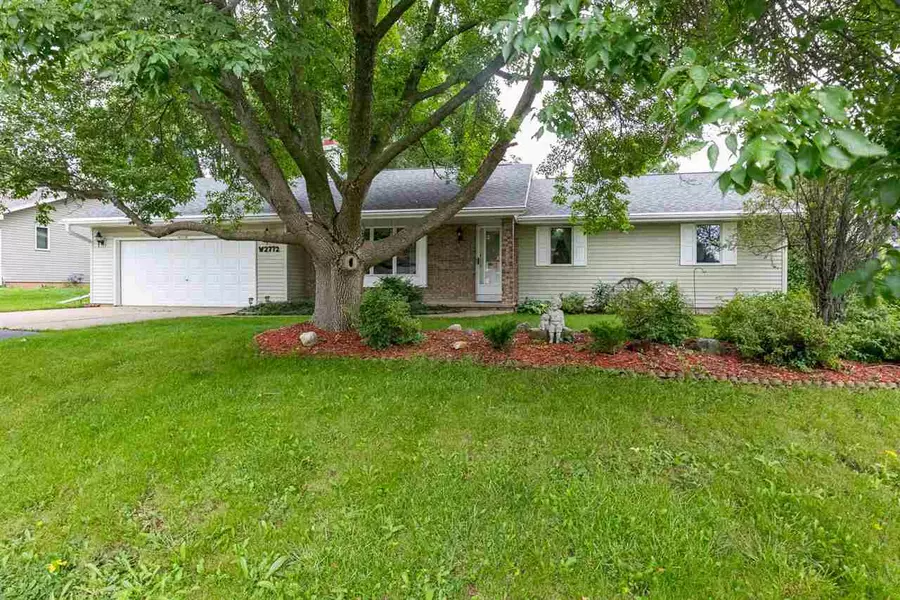 W2772 BREEZEWOOD DR, Appleton, WI 54915
