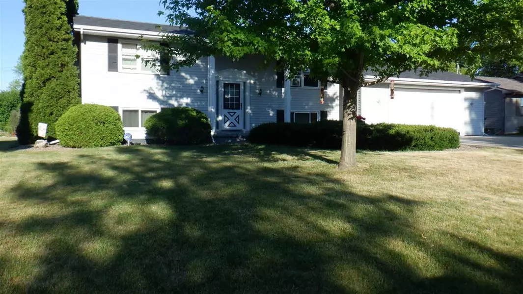3480 N SPRUCE ST, Appleton, WI 54914