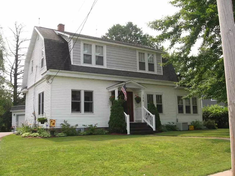 138 GRAND ST, Tigerton, WI 54486-9600