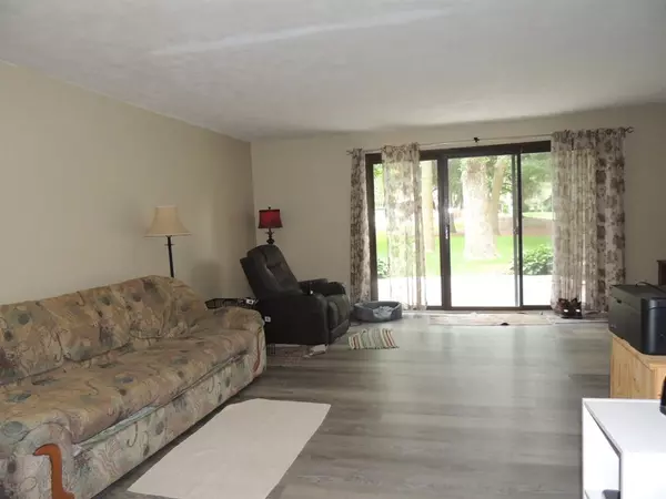 Appleton, WI 54914-8849,1209 S NICOLET RD