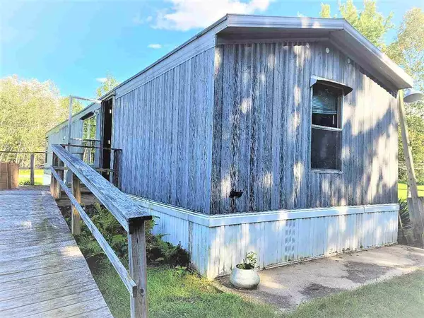 9107 CCC RD, Oconto Falls, WI 54154