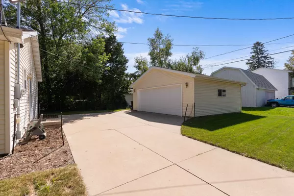 Appleton, WI 54915-1927,501 E MURRAY AVE