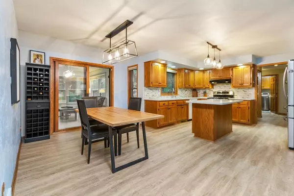 Appleton, WI 54911,1133 E RUSTIC RD