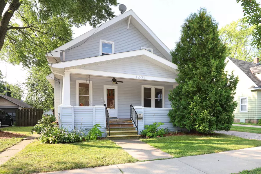 1201 W PACKARD ST, Appleton, WI 54914