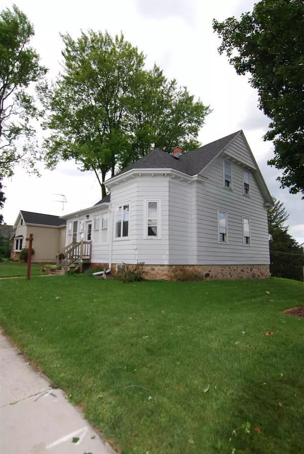 New Holstein, WI 53061,2227 JACKSON ST