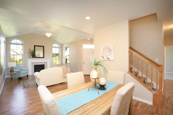 Appleton, WI 54913-6733,2222 E TUSCANY WAY #14