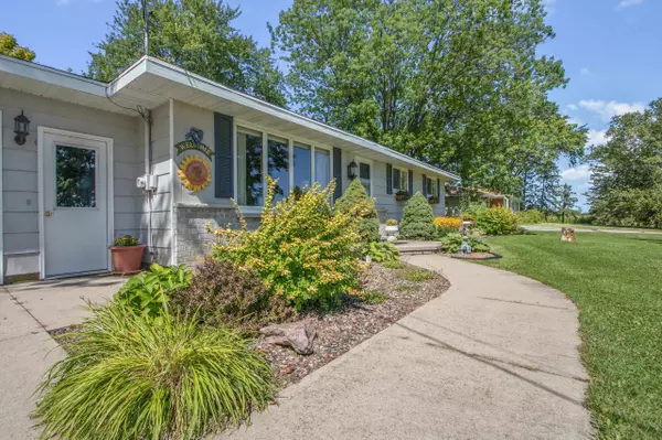 Appleton, WI 54913-9630,N983 MAYFLOWER DR