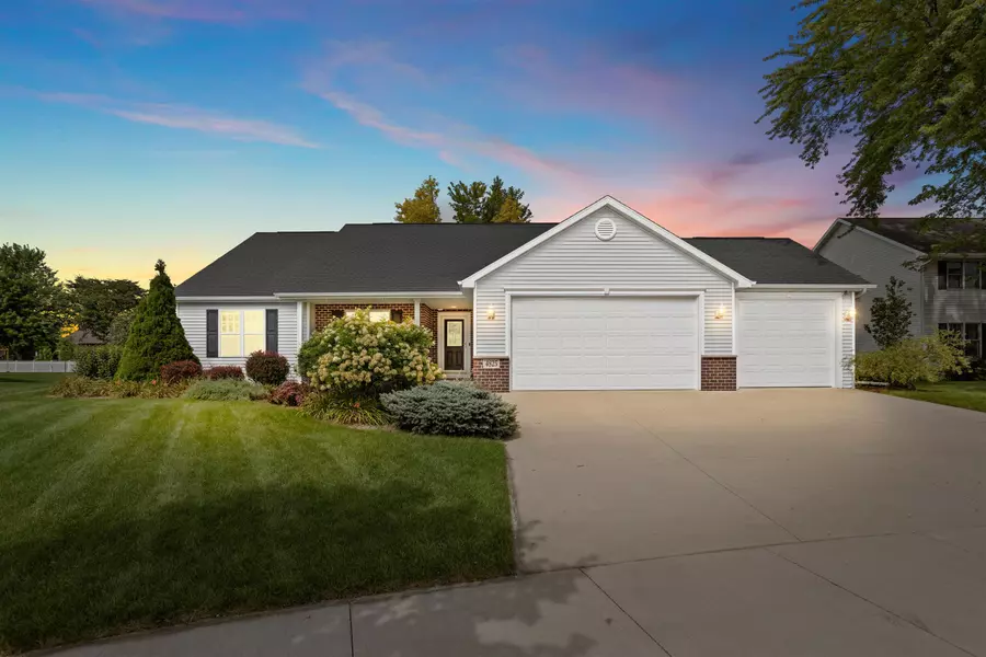 4825 N BENVIEW CT, Appleton, WI 54913