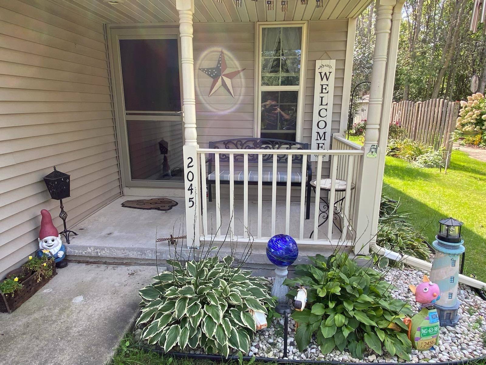 Howard, WI 54303,2043 SCHANOCK ST