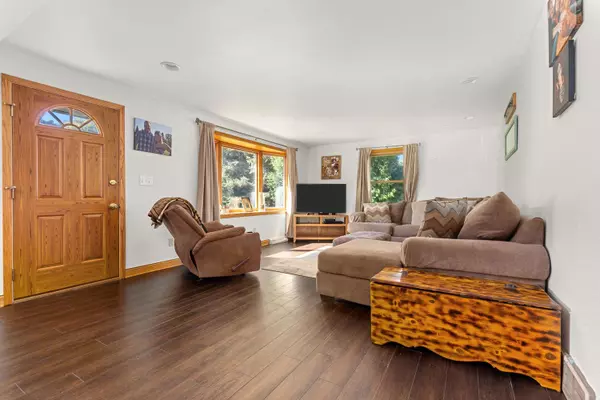 Appleton, WI 54914,5504 LONG CT