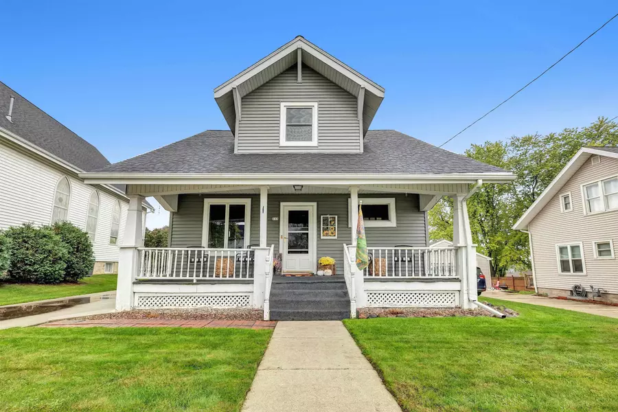 113 LINCOLN ST, Valders, WI 54245-0261