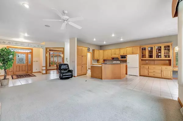 Green Bay, WI 54311,1626 E SONATA DR
