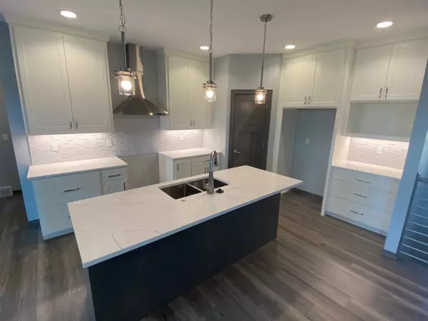 Suamico, WI 54313,12612 VELP AVE