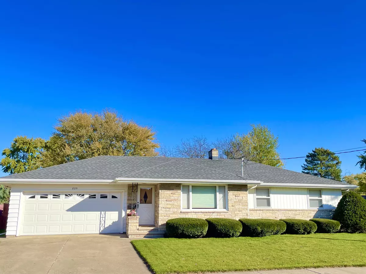 Menasha, WI 54952,825 JOHN ST