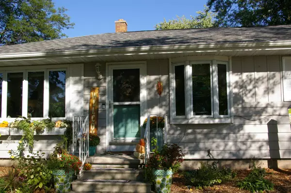 Oshkosh, WI 54901-2443,1822 HAZEL AVE