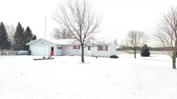 W5199 HARRISON RD, Hilbert, WI 54129