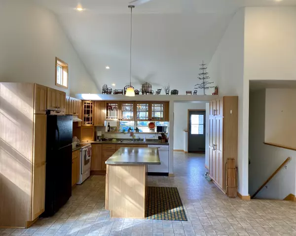Beaver Dam, WI 53916-2831,919 S SPRING ST