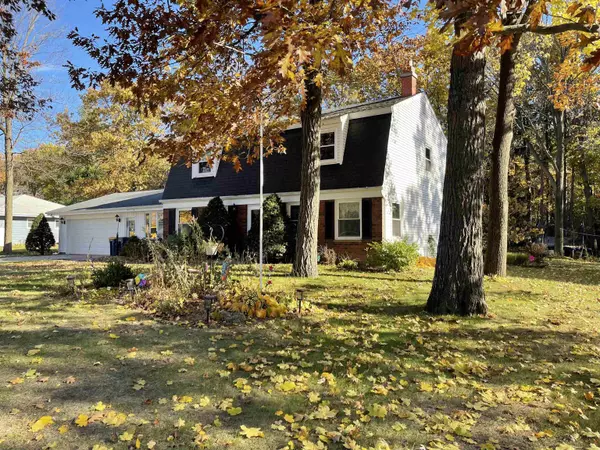 West Bend, WI 53090,6834 EASTWOOD TRL