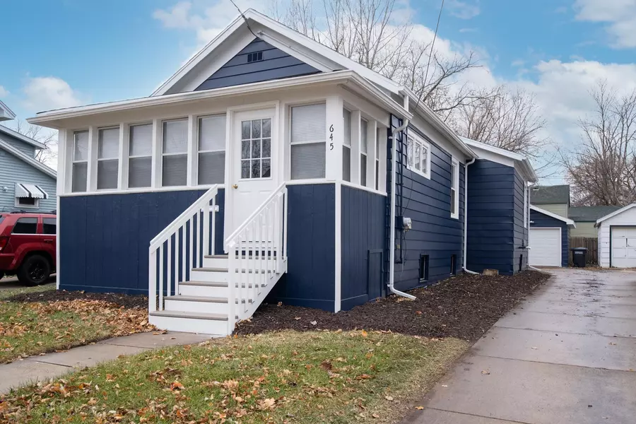 645 GRAND ST, Oshkosh, WI 54901