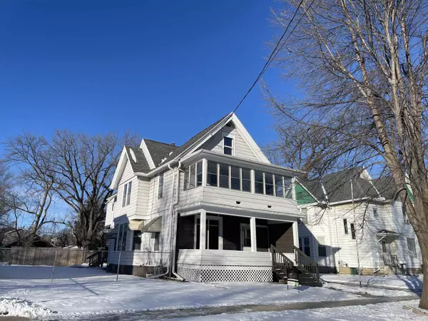 Oshkosh, WI 54901-4646,653 MONROE ST