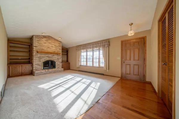 Appleton, WI 54915,13 KENSINGTON CT