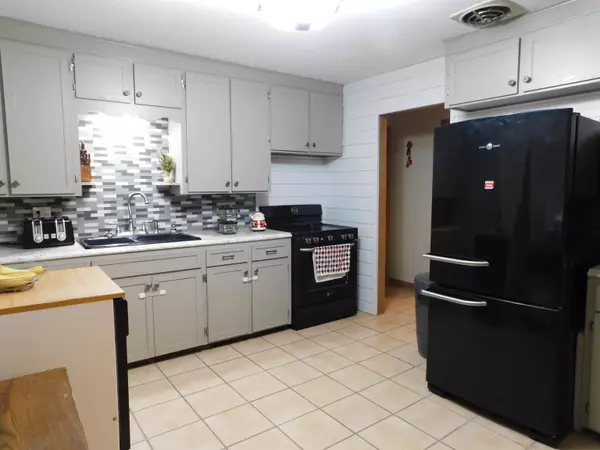 Markesan, WI 53946,35 S WILLOW CT