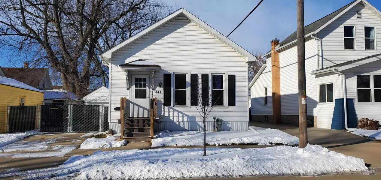 341 BAY ST, Oshkosh, WI 54901-5153