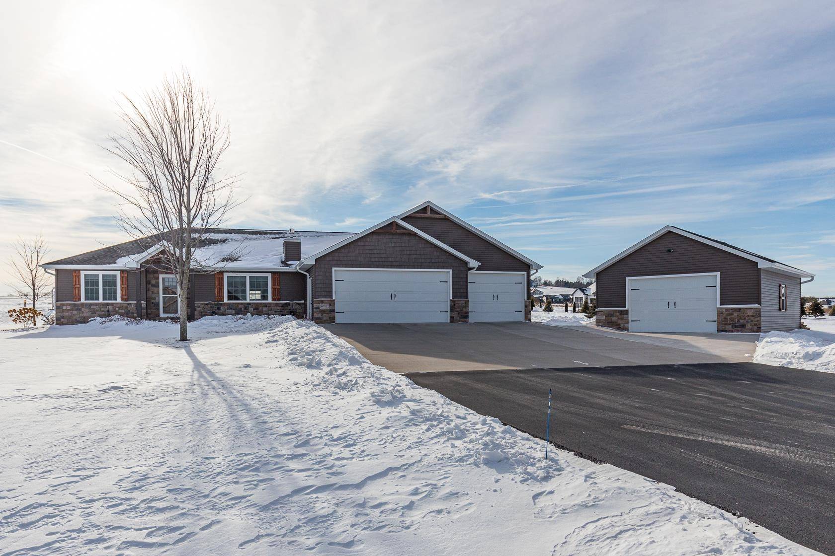 Hortonville, WI 54944,W7521 CROSS COUNTRY LN