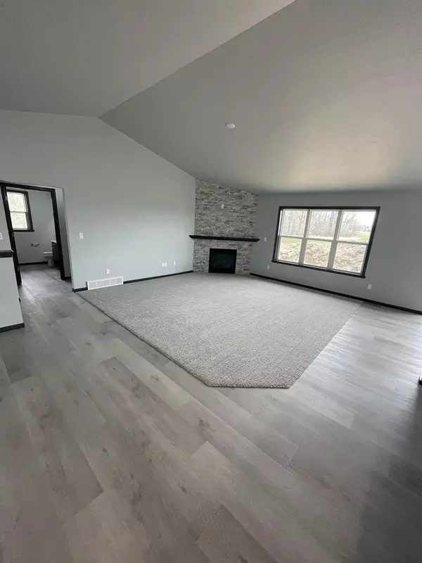 Abrams, WI 54101,2674 SANDALWOOD RD