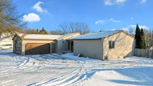 Green Bay, WI 54311-6531,2930 GREENBRIER RD