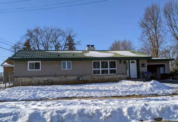 402 N BEECH ST, Black Creek, WI 54106-9430