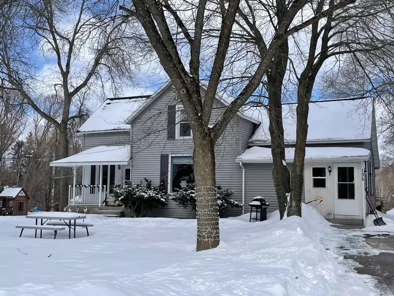 135 24 MILE RD, Daggett, MI 49821