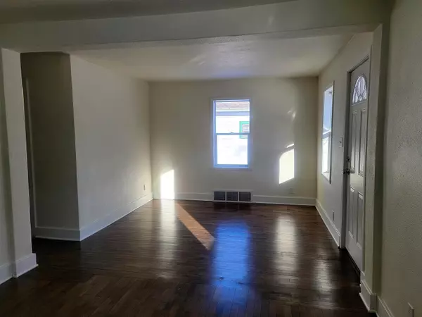Appleton, WI 54914,1014 W HAWES AVE