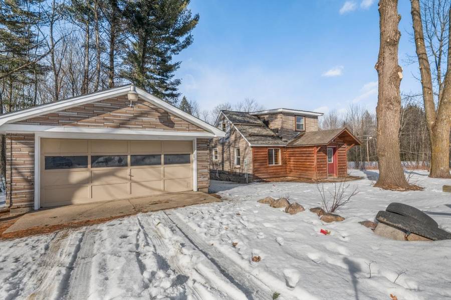 W14712 OLD D RD, Bowler, WI 54416