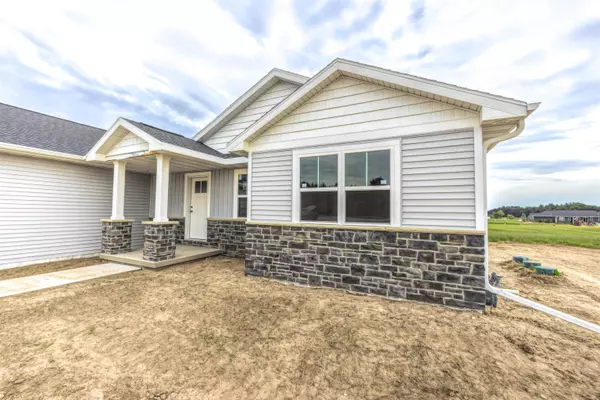 Pulaski, WI 54162,494 KROLL RD