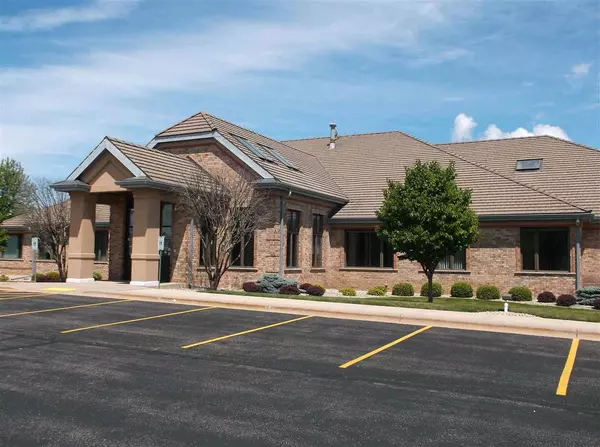 Oshkosh, WI 54904-8376,2450 WITZEL AVE #101