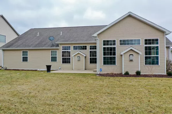 Appleton, WI 54913,4010 E BENVALLEY DR