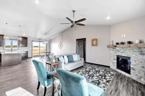 Pulaski, WI 54162,461 HIGHLAND MEADOW TRL