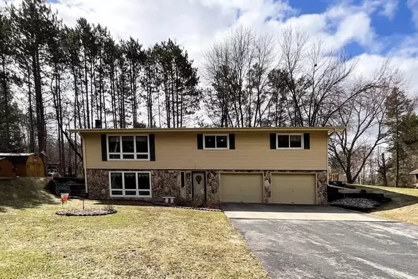 631 LINCOLN DR, Peshtigo, WI 54157